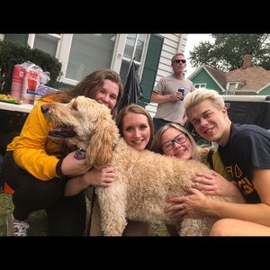 Meet your Posher, Kayla